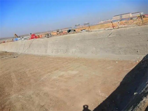 久治高铁桩基础建设